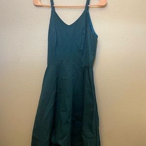 GREEN DRESS KNEE LENGTH